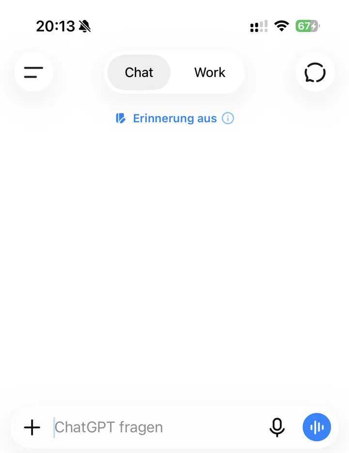 Ein leerer neuer Chat. Oben rechts ein Sprechblasen-Symbol; im Eingabefeld steht «ChatGPT fragen».